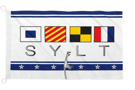 Sylt Flagge – Nautisches Design mit Signalflaggen & Insel-Silhouette