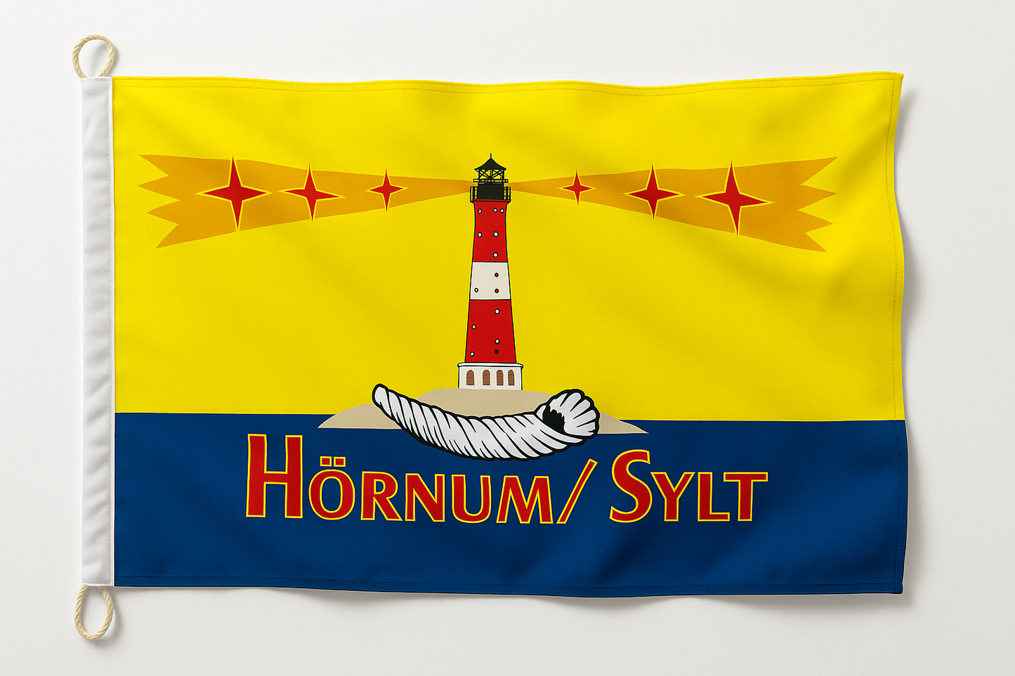 Hörnum Flagge mit Schrift – Der Süden von Sylt im Wind
