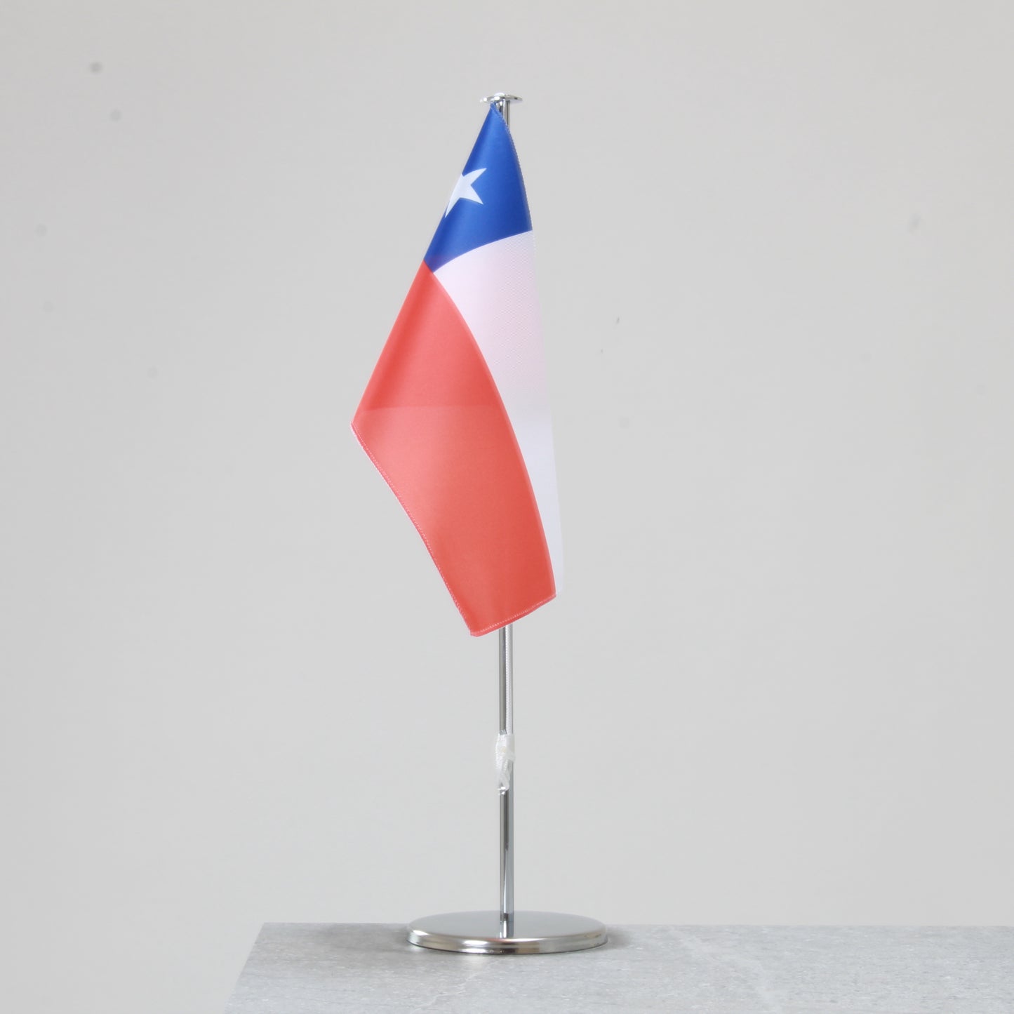 Table flag Chile – representative national flag for indoor use