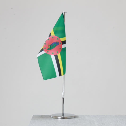 Tischfahne Dominica – repräsentative Nationalflagge für den Innenbereich