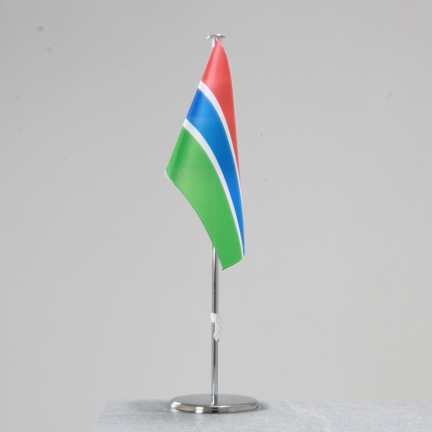 Tischfahne Gambia – repräsentative Nationalflagge für den Innenbereich