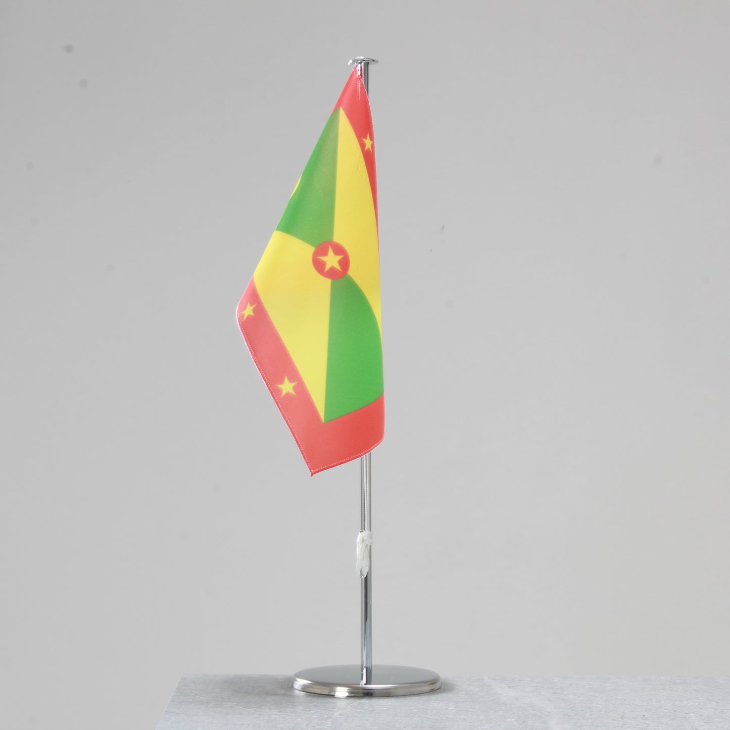 Grenada table flag – representative national flag for indoor use