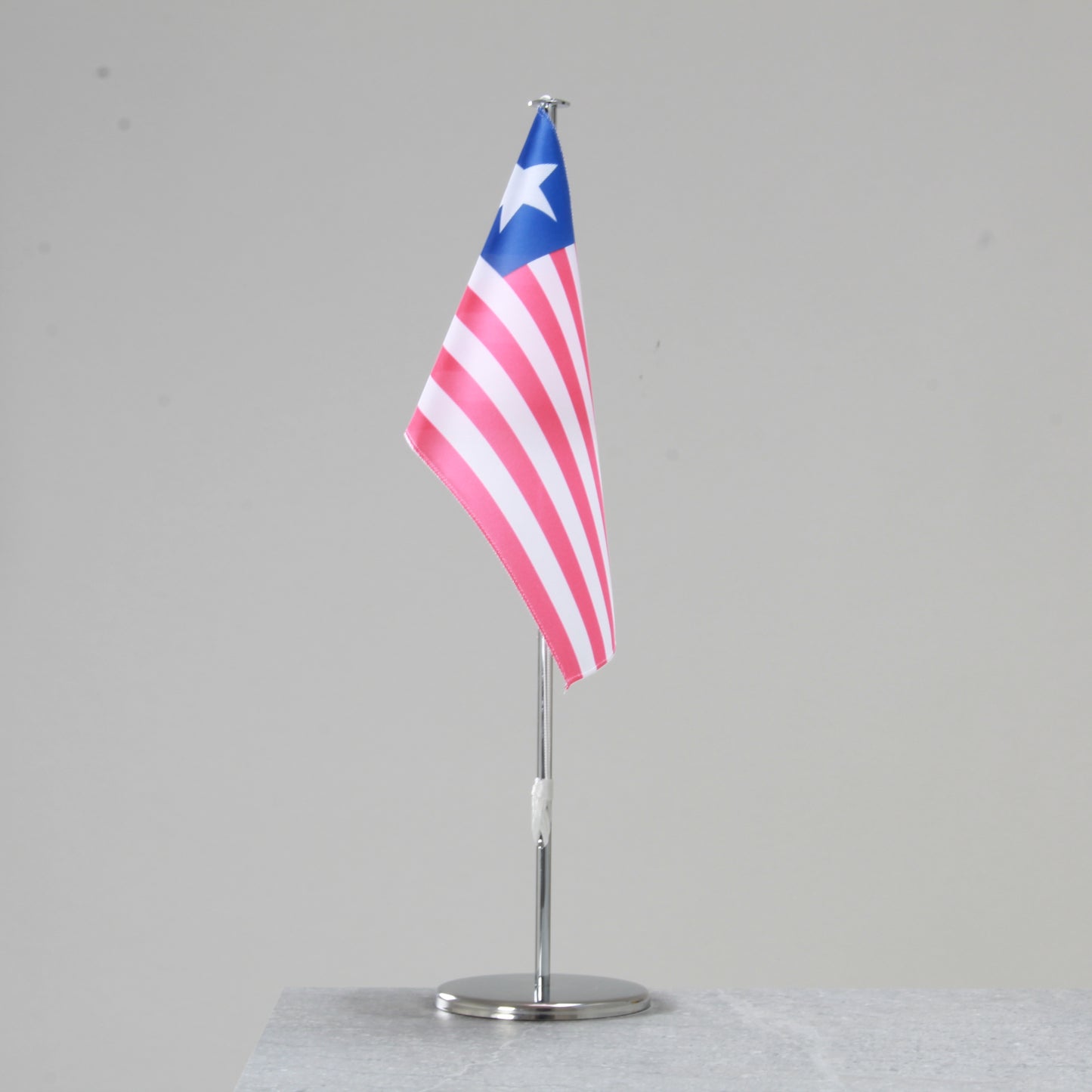 Liberia table flag – representative national flag for indoor use