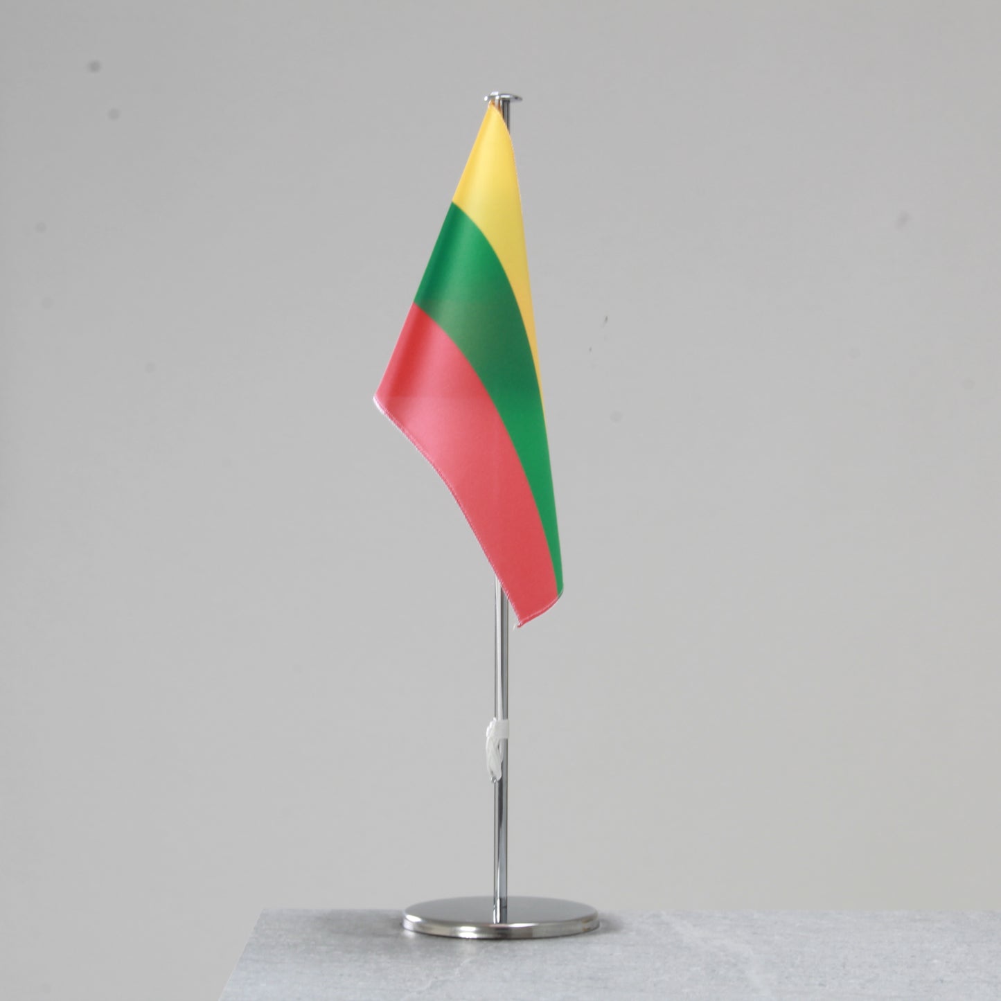 Tischfahne Litauen – repräsentative Nationalflagge für den Innenbereich