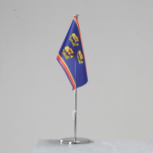 Tischfahne „3 Koggen – Nordfriesland“ – maritimes Traditionsmotiv für den Innenbereich