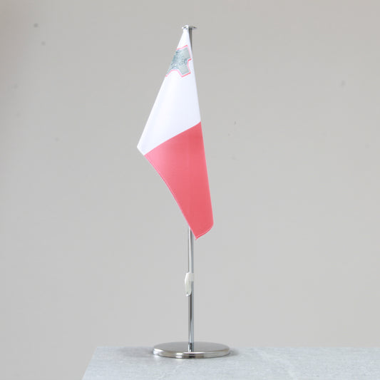 Table flag Malta – representative national flag for indoor use