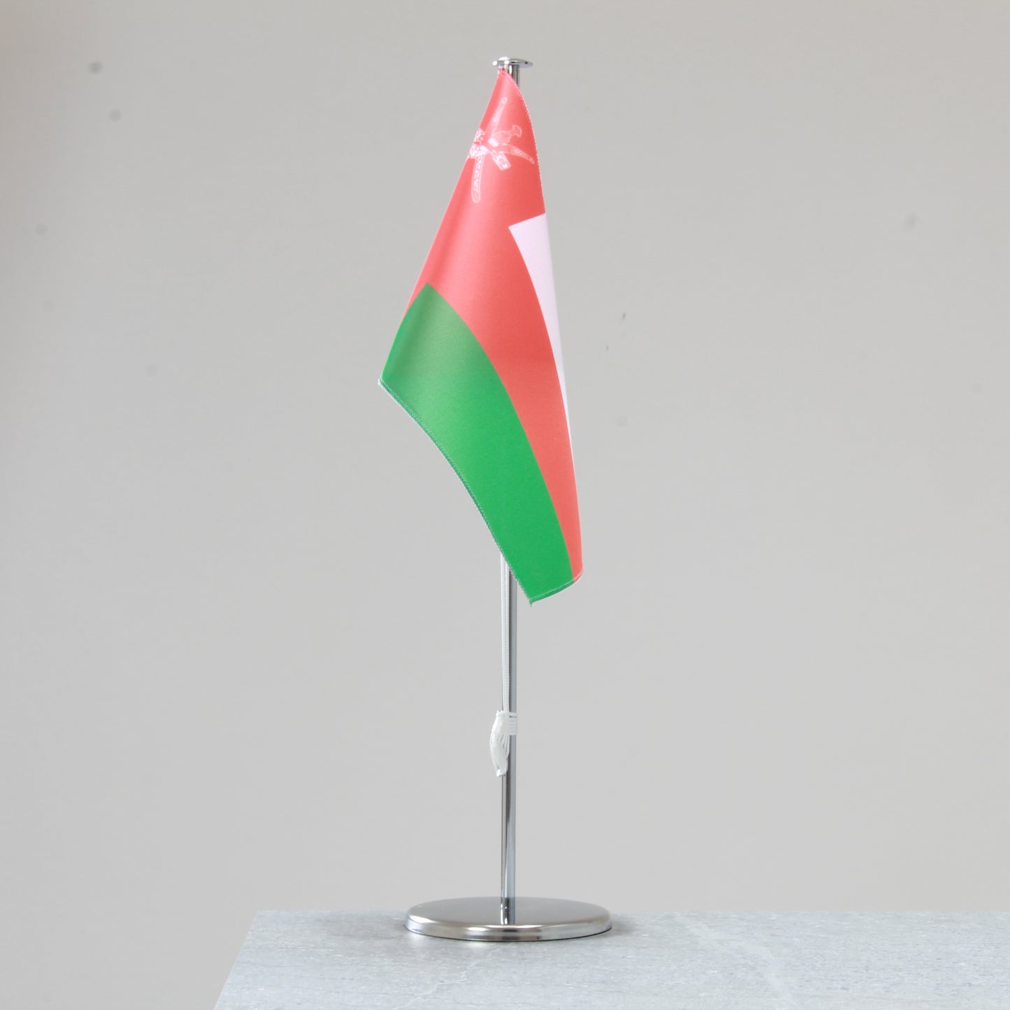 Tischfahne Oman – repräsentative Nationalflagge für den Innenbereich