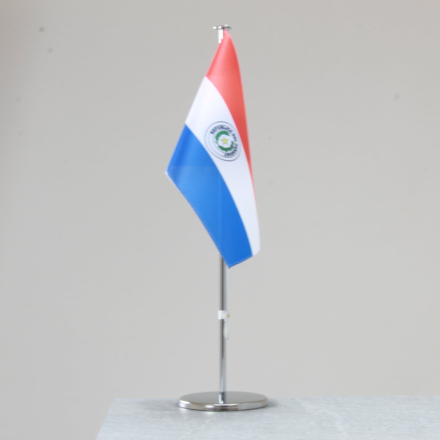 Tischfahne Paraguay – repräsentative Nationalflagge für den Innenbereich