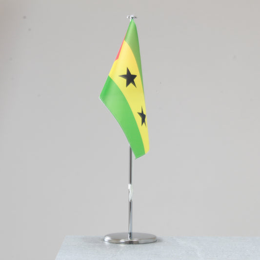 Table flag São Tomé and Príncipe – representative national flag for indoor use