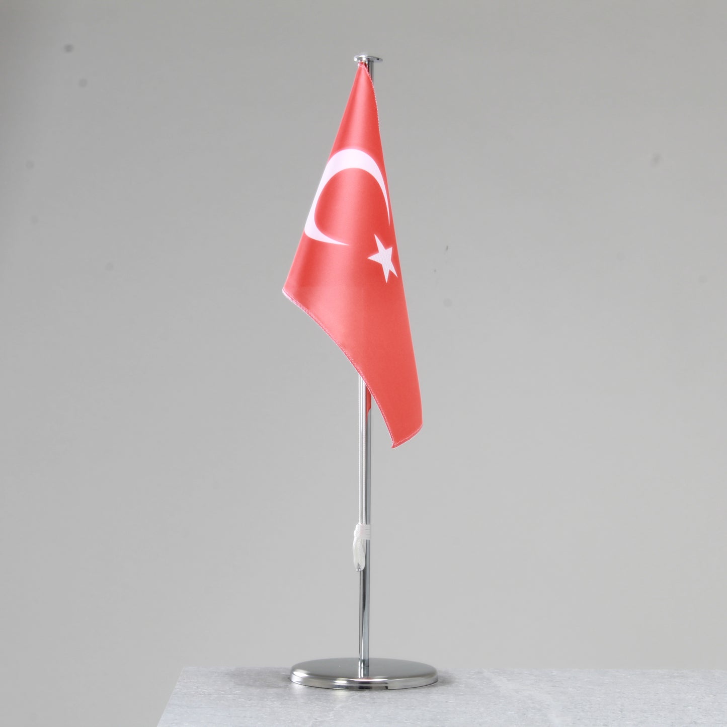 Table flag Türkiye – representative national flag for indoor use