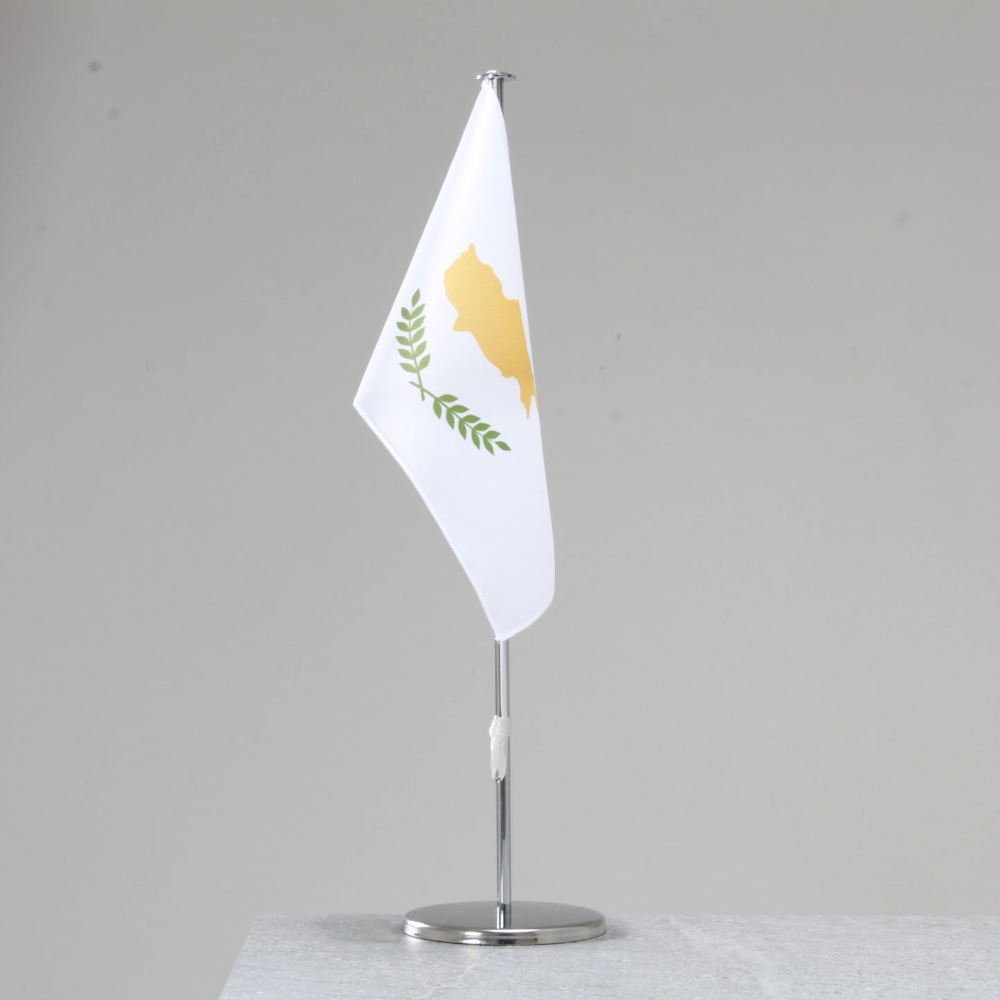 Cyprus table flag – representative national flag for indoor use